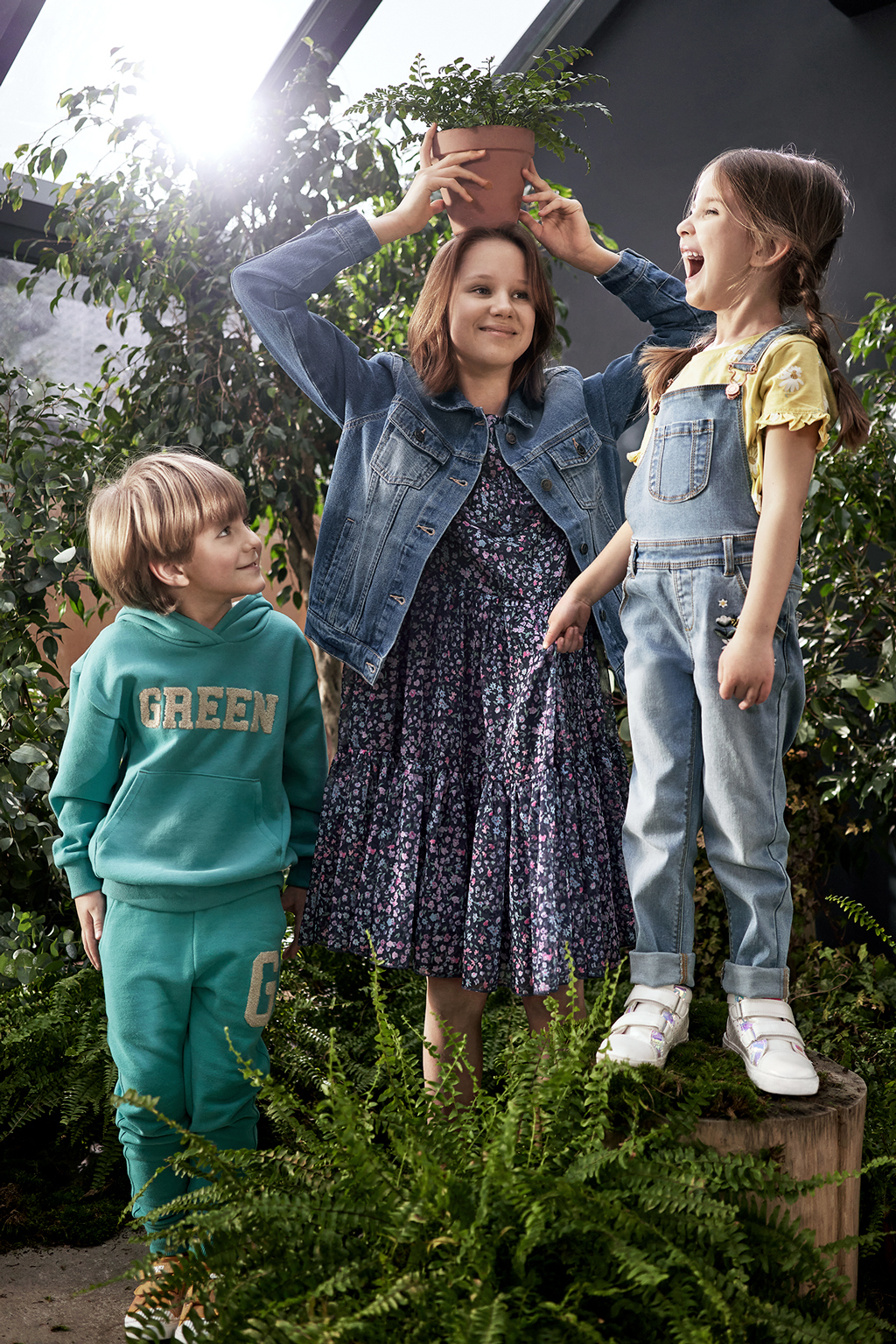 sesja fashion dla Smyk grupa dzieci